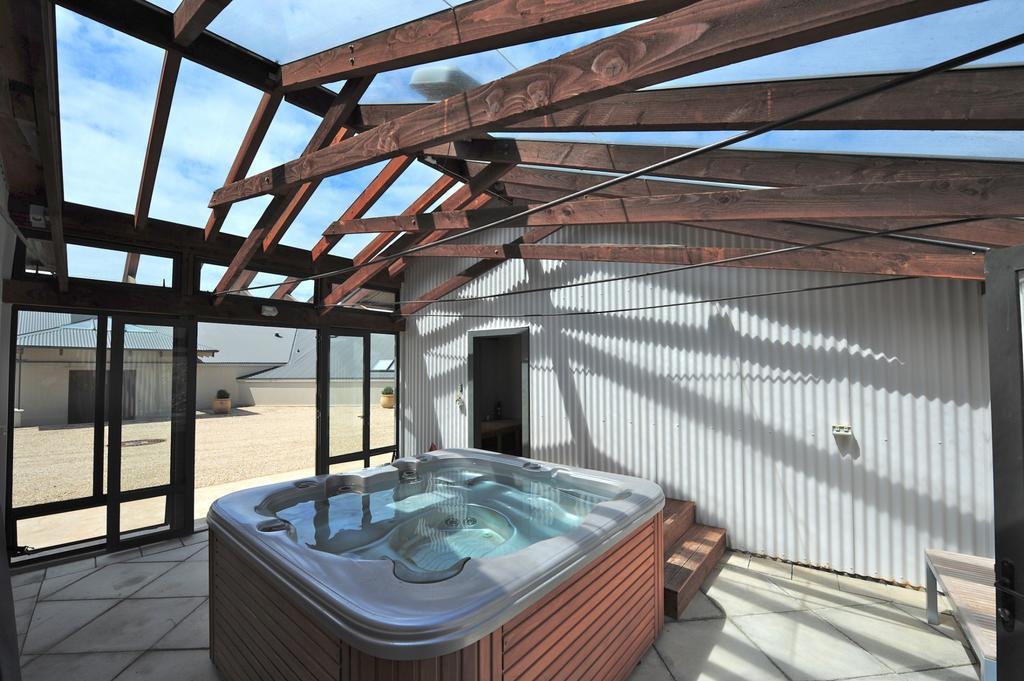 Windhover Suites Tasman المظهر الخارجي الصورة